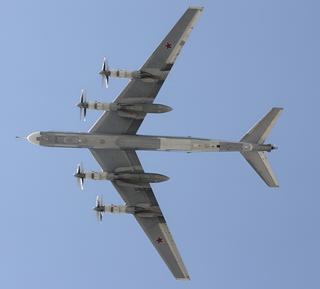 Бомбардировщики Ту-95МС и Ту-160 получили до 200 ядерных ракет Х-102 и Х-55СМ