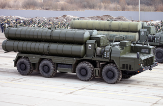 "One SAM system cannot create a defense": Air defense commander debunks myth about S-400 "Triumf"
