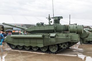 Зачем Т-90М «Прорыв» бесполезный ящик за башней, из которого нельзя стрелять