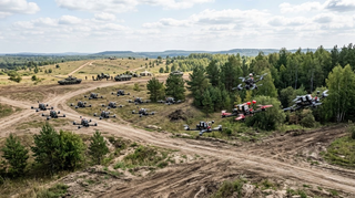 FPV-дроны пошли в «Рой», а перехватчики — на охоту за беспилотниками