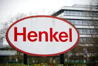 Германский концерн Henkel полностью продал свой бизнес в России. В него входили 11 заводов