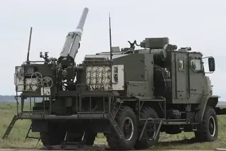 Puede disparar como obús, mortero y cañón: en Rusia están probando el nuevo cañón de artillería autopropulsado "Floks"