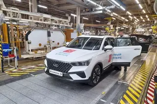 El jefe de AvtoVAZ reveló el precio del nuevo crossover Lada X-Cross 5