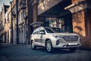 ¿Haval hizo una oferta difícil de rechazar? Anuncian los precios del crossover mediano Haval M6, que no es mucho más caro que el Lada Vesta