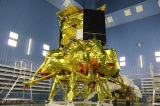 Российская лунная программа на старте: на Восточный доставили автоматический зонд «Луна-25», его должны запустить 11 августа