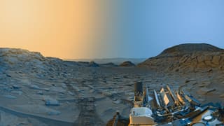 Skoltech Scientists Explain the Origin of Mysterious "Honeycomb" Structures in Martian Mountains