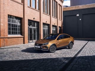 В России взлетели продажи новых автомобилей, АвтоВАЗ идет на рекорд