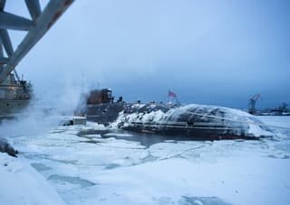 Новый российский атомный подводный крейсер «Генералиссимус Суворов» прибыл на базу