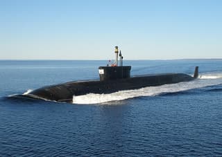 Rusia construye un nuevo dique flotante para submarinos nucleares