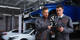 AvtoVAZ ensambló casi 400 Lada Niva en el Día de la Unidad Nacional