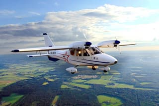 Vuela con AI-95, aterriza con paracaídas: aparecen fotos del prototipo del avión del "Grupo KEMZ"