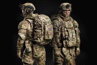 Protección blindada fiable: "Kalashnikov" suministrará 25 mil conjuntos de equipamiento "Strelok"
