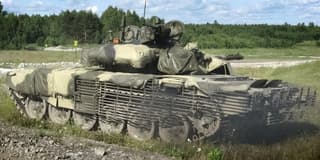 Protección para tanques, cascos de titanio: Rusia triplicó el pedido de defensa estatal para el "Instituto de Investigación del Acero"