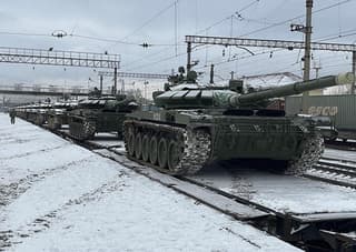Nueva armadura reforzada, mira con telémetro láser: qué hay dentro y fuera del tanque ruso modernizado T-72B3M