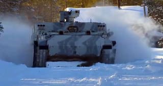 Испытан новый арктический российский бронетранспортер БТ-3Ф