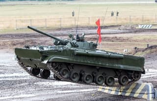 Russian Craftsmen to Turn Infantry Fighting Vehicle into Robot: VNIISignal Develops Prometheus System