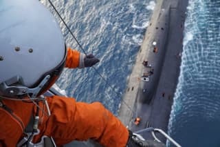 Precisión de joyería: un Ka-27 suspendido sobre un submarino salvó a marineros en el Mar de Barents