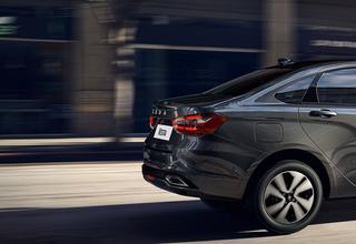 У LADA Vesta NG протирается бензобак