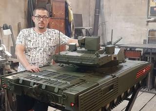 Уникальный мангал за миллион рублей: в Москве продают танк Т-14 «Армата»