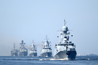 Парад морской мощи: Новые корабли «Тайфун» и «Виктор Великий» спустят на воду перед Днём Победы