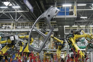Former Hyundai plant assembled 2,100 Solaris cars in April