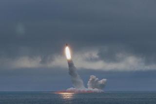 Межконтинентальную баллистическую ракету «Булава» морского базирования приняли на вооружение ВС России