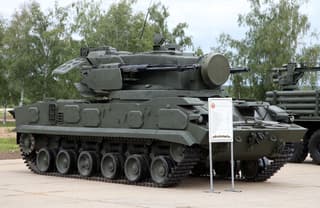 Небо под замком: названы особенности российского ЗРПК 2К22М1 «Тунгуска-М1»