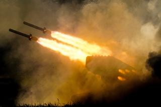 ТОС-1А «Солнцепёк» не остановить: экипаж тяжелой огнеметной системы выполнил боевую задачу после попадания FPV-дрона