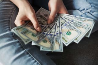 ¿Qué pasará con los precios de los automóviles debido a las sanciones contra la Bolsa de Moscú?