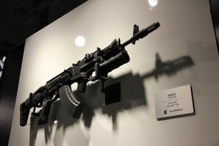 Индию вооружили новыми АК-203: военнослужащие получили 35 тысяч автоматов, собранных в штате Уттар-Прадеш по российской технологии