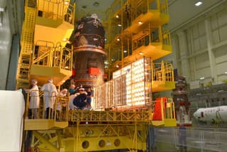 Space freighter "Progress MS-28" tested with artificial "Sun"