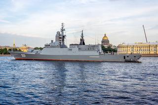 Обмен опытом: российский ракетный корвет «Сообразительный» показали военным Китая и Алжира