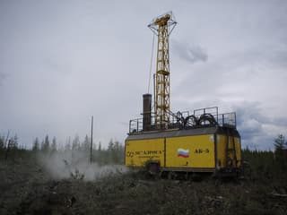 «АЛРОСА» начала бурение 84 скважин для строительства подземного рудника «Мир-Глубокий» в Якутии