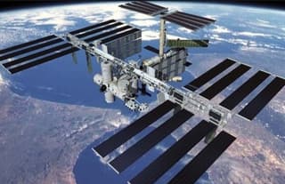 Cosmonauts Conduct Another Stage of the "Terminator" Scientific Experiment