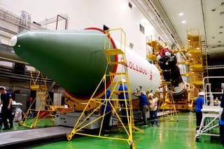 La nave "Progress MS-28" en Baikonur pasó la inspección del autor y se dirigió a su cohete