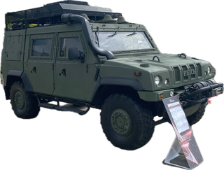 "On Italian skis": MTR-BT based on IVECO armored car chassis presented