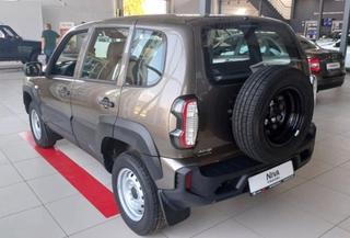 Comienzan las ventas del LADA Niva Travel en color "Coriandro"