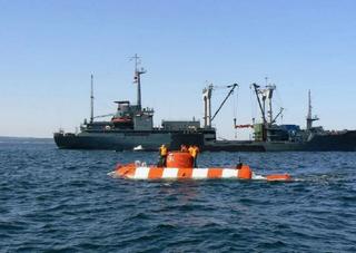 El batiscafo ruso de aguas profundas "AS-30" actualizado rescata a la tripulación de un submarino averiado