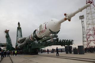 Обратный отсчёт: «Союз МС-26» на Байконуре вывезли на стартовую площадку