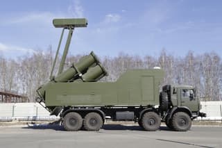 El novísimo CCRC "Rubezh-ME": lancha sobre ruedas con misiles J-35UE de alcance de hasta 500 km