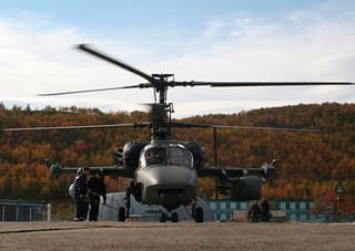 Корабельный «Аллигатор»: Ка-52К «Катран» отработал приземление на российский фрегат «Адмирал Головко»