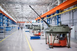 Новгородский 261-й ремонтный завод удвоит объемы ремонта военной техники