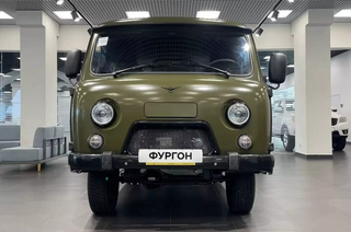 УАЗ отказался от хромированной эмблемы