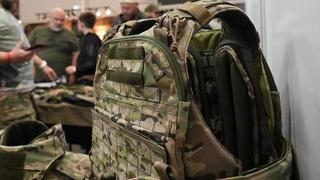 В компании «БронеЁж» создали бронежилет для женщин