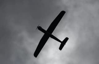 Los mejores amigos de la artillería: los UAV de reconocimiento optoelectrónico en el frente recibieron sus propios sistemas de guerra electrónica