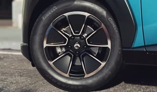 Российский электромобиль «Атом» получит шины Pirelli с технологией Elect