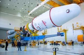 Собрана ракета «Союз-2.1б» для запуска 55 российских и иностранных спутников