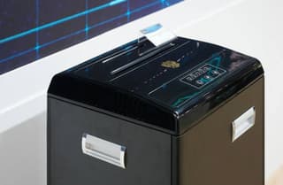 Roseléctronica duplica la producción de superdestructoras para la destrucción de documentos secretos
