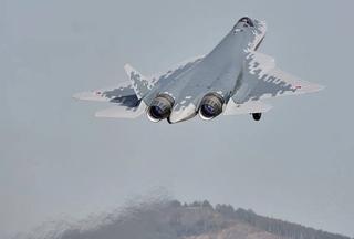 Aparecen imágenes únicas de la cabina del caza Su-57: el poder de la aviación rusa