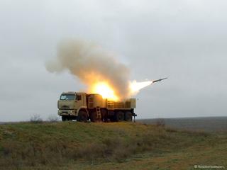 Совершенная защита: кадры боевой работы «Панциря-С1» при уничтожении дронов